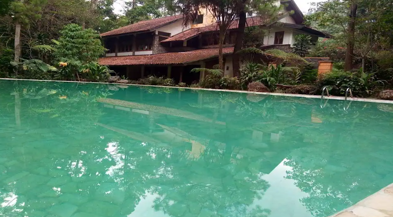 Imah Seniman Resort 4