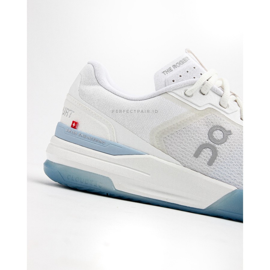 On ON Cloud THE ROGER Advantage Pro White/Chambray