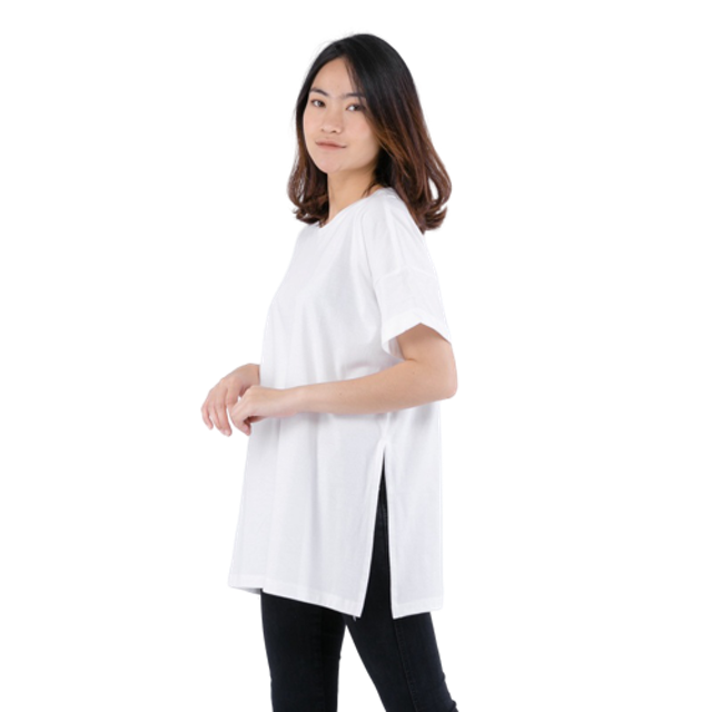 10 Rekomendasi Kaos Polos Putih untuk Wanita Terbaik  1
