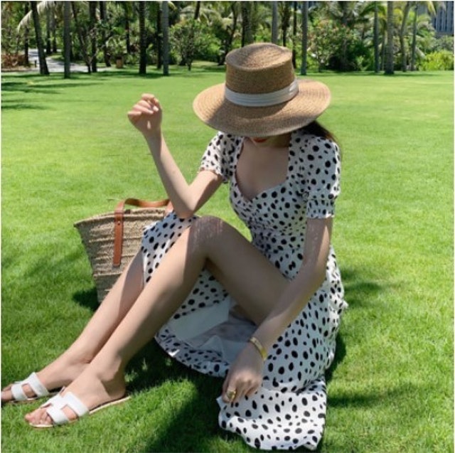 Newlan Dress Pantai Mid-Length Split Polkadot Qz004