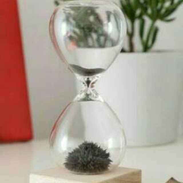  Jam Pasir Magnetik