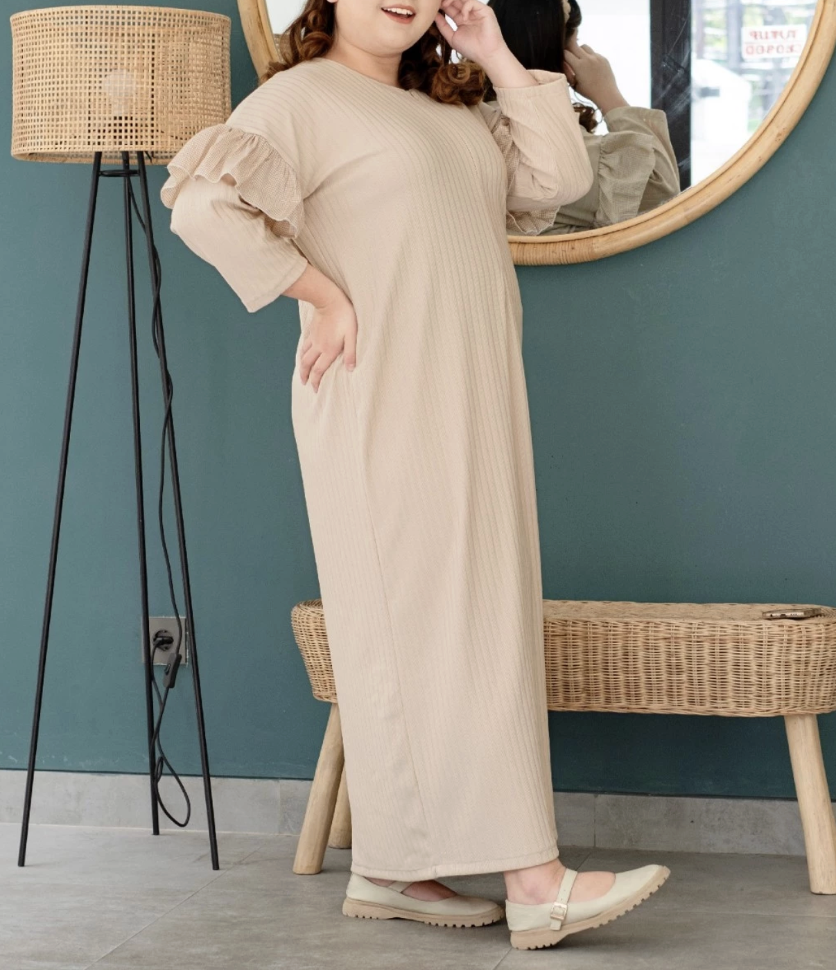 Dwi Karya Harapan Siselyo Caris Oversize Knit Dress