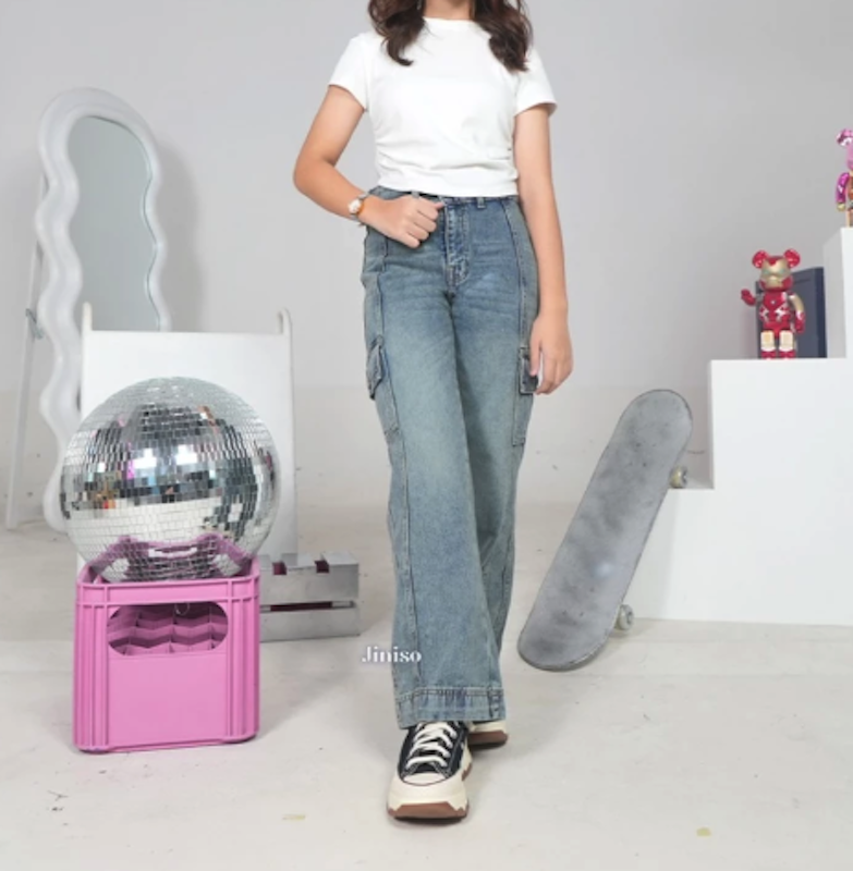 JINISO Highwaist Cargo Loose Jeans HANDS UP 2