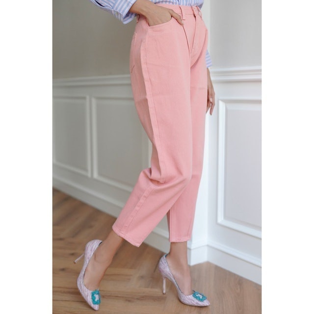 Peach Baggy Jeans 2