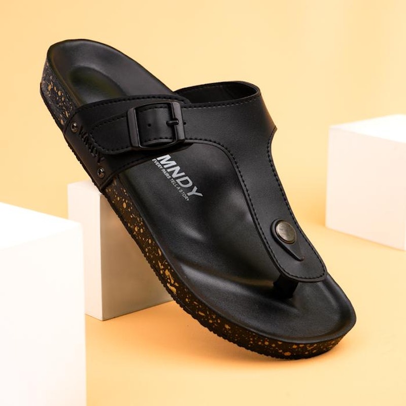 Story of Monday Asta Full Black 4