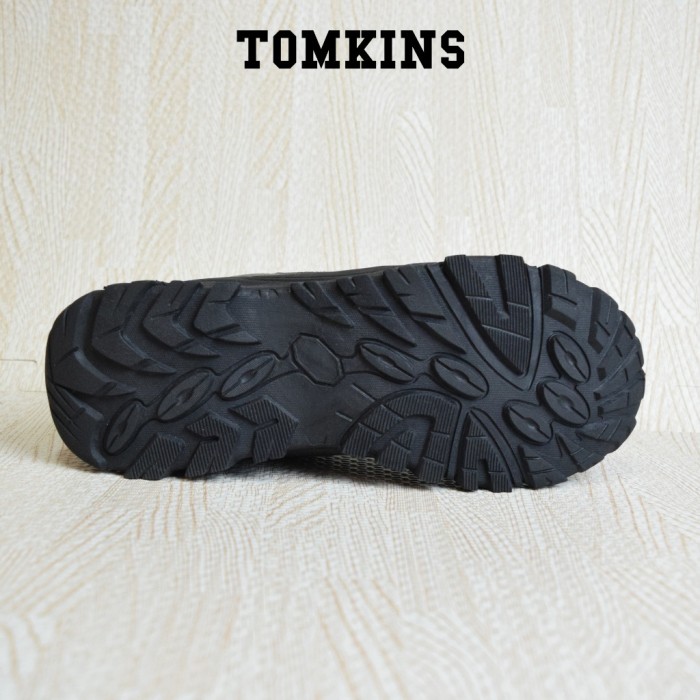 Primarindo Asia Infrastructure TOMKINS Roblox Hitam