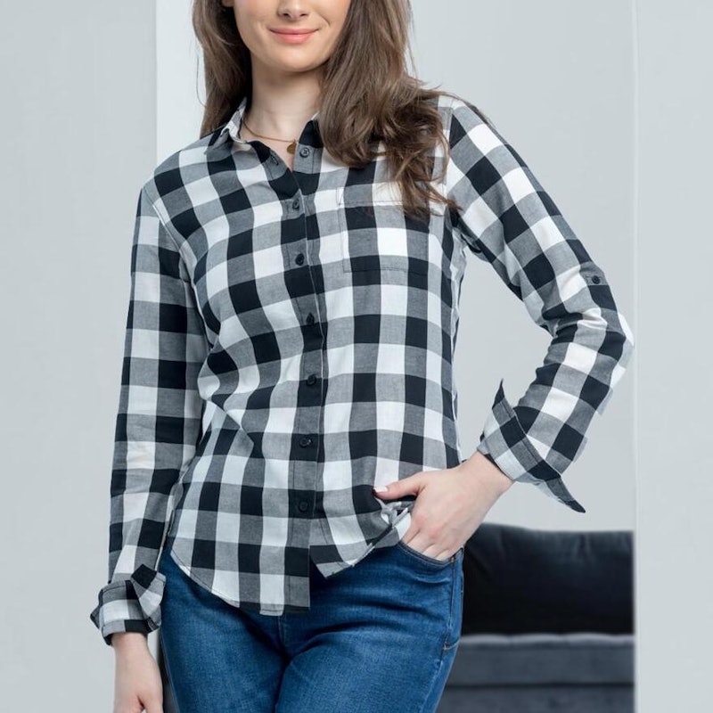 C2 Outfitters Jiesou Black Kemeja Classic Wanita 5