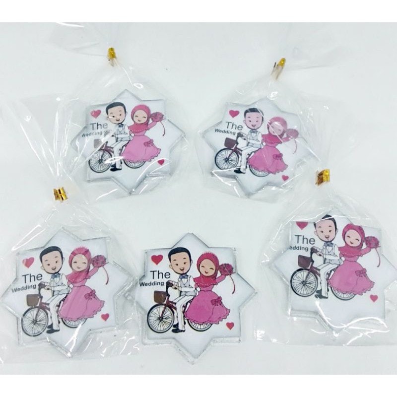 Souvenir Magnet Kulkas Pengantin 2