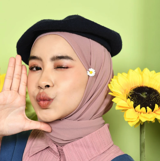  Mybamus Loren Artistic Earrings