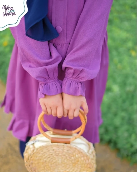  Manasikana Sabila Tunik