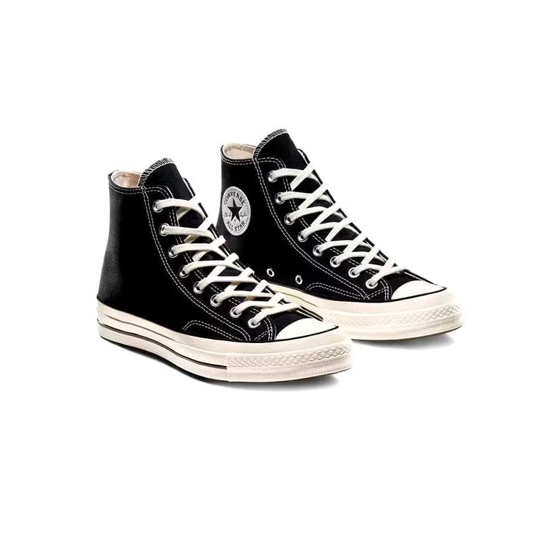 10 Rekomendasi Sepatu Converse untuk Wanita Terbaik (Terbaru Tahun 2026) 1