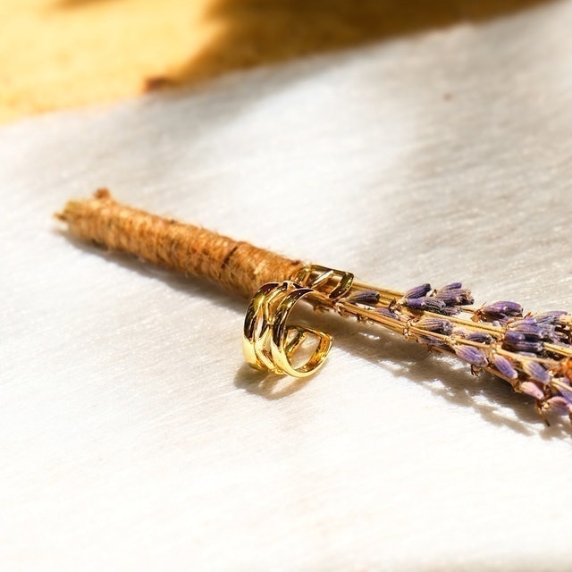 Alenka & Margo  Azka Earcuff Layer