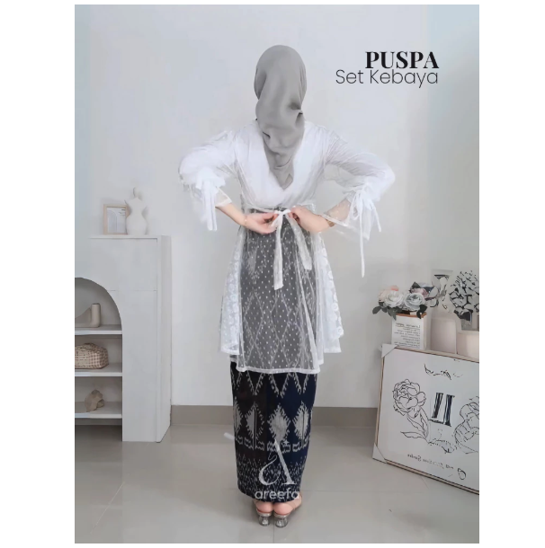  Areefa Set Kebaya Kutu Baru Brukat