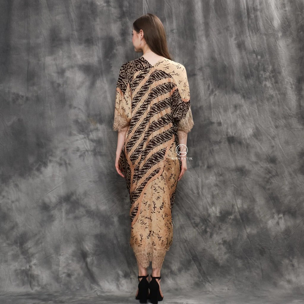 Aira Batik Kamelia Kaftan Dress