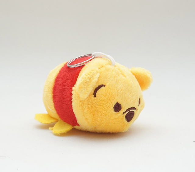 Boneka Tsum Tsum Winnie the Pooh Kuning Gantungan Kunci 3