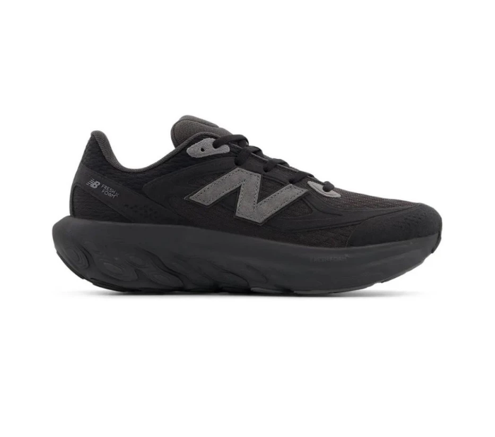 New Balance Fresh Foam Trainer Triple Black 1