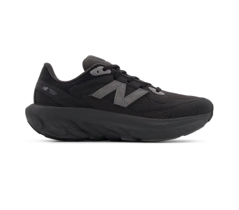 New Balance Fresh Foam Trainer Triple Black 1