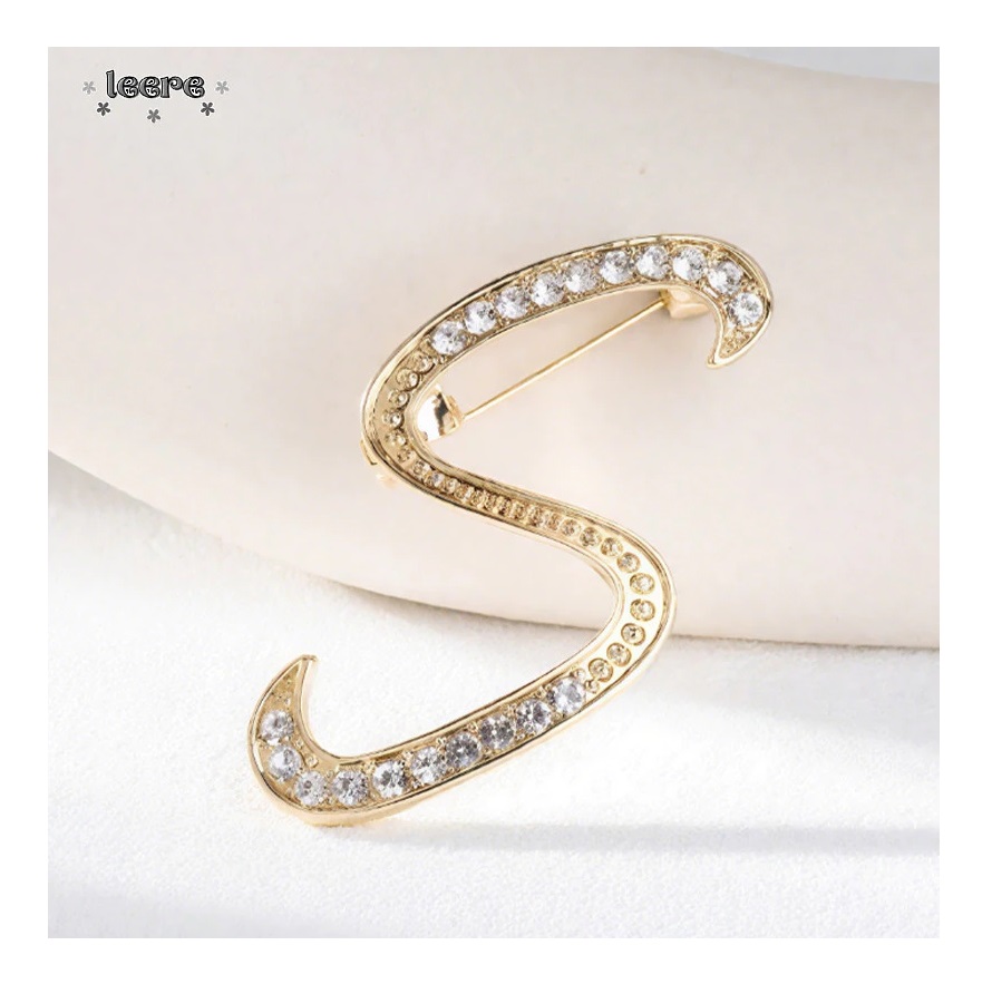  Leere Bros Hijab Huruf 