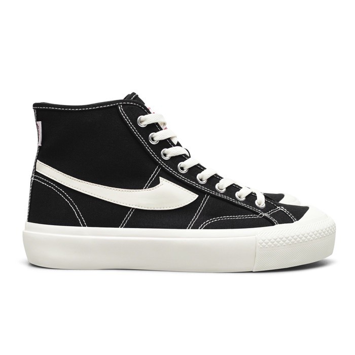 10 Rekomendasi Brand Sepatu Lokal Terbaik  [Sedang Trend] (Terbaru Tahun 2026) 4