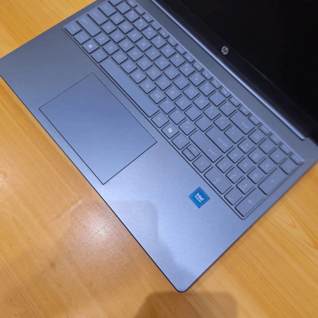 HP  HP 15 Intel N200