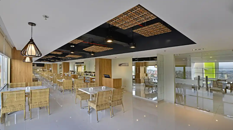 Whiz Prime Hotel Basuki Rahmat Malang 5