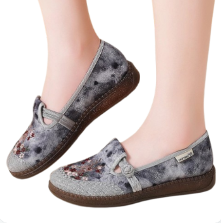 10 Rekomendasi Sepatu Slip on untuk Wanita Terbaik (Terbaru Tahun 2026) 4