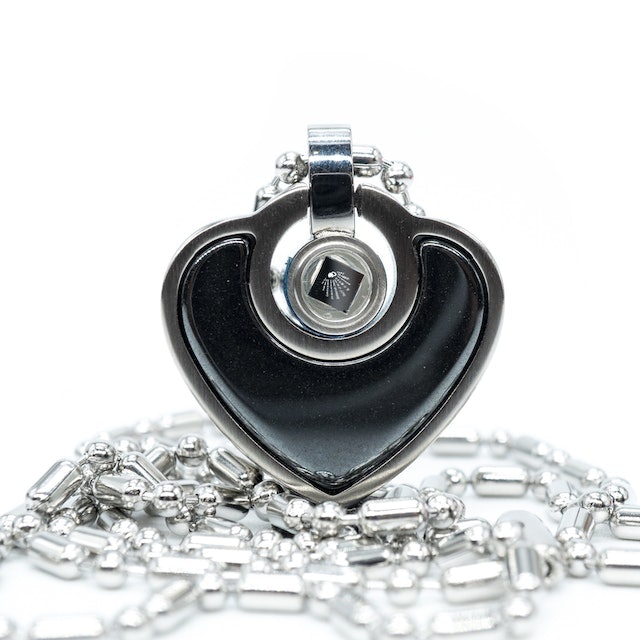 Millionaire Group Indonesia MCI World Magic Pendant