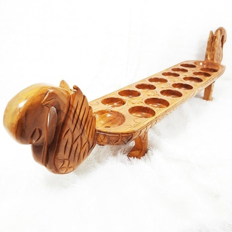 Dakon Kayu Jati Motif Angsa 1