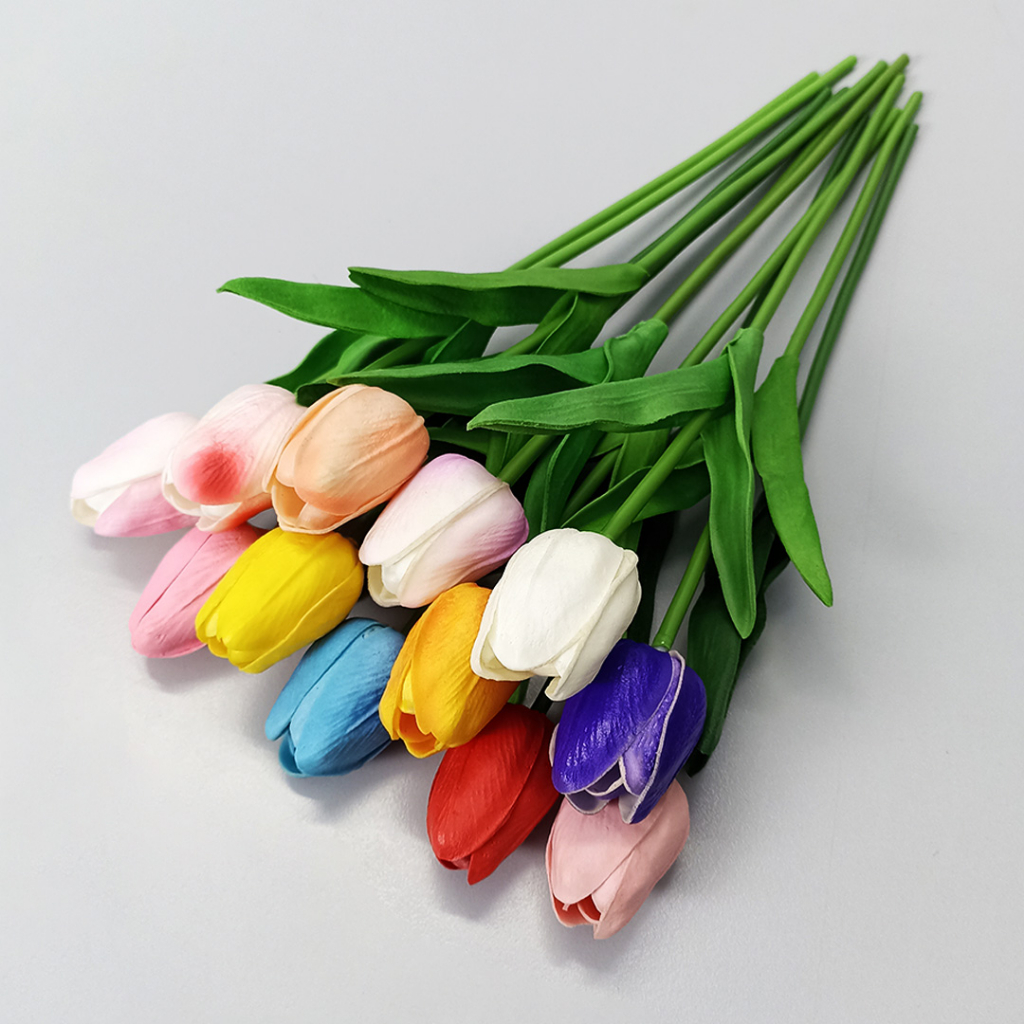  Bunga Tulip Plastik