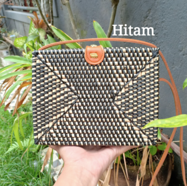  Tas Rotan Kotak Medium 