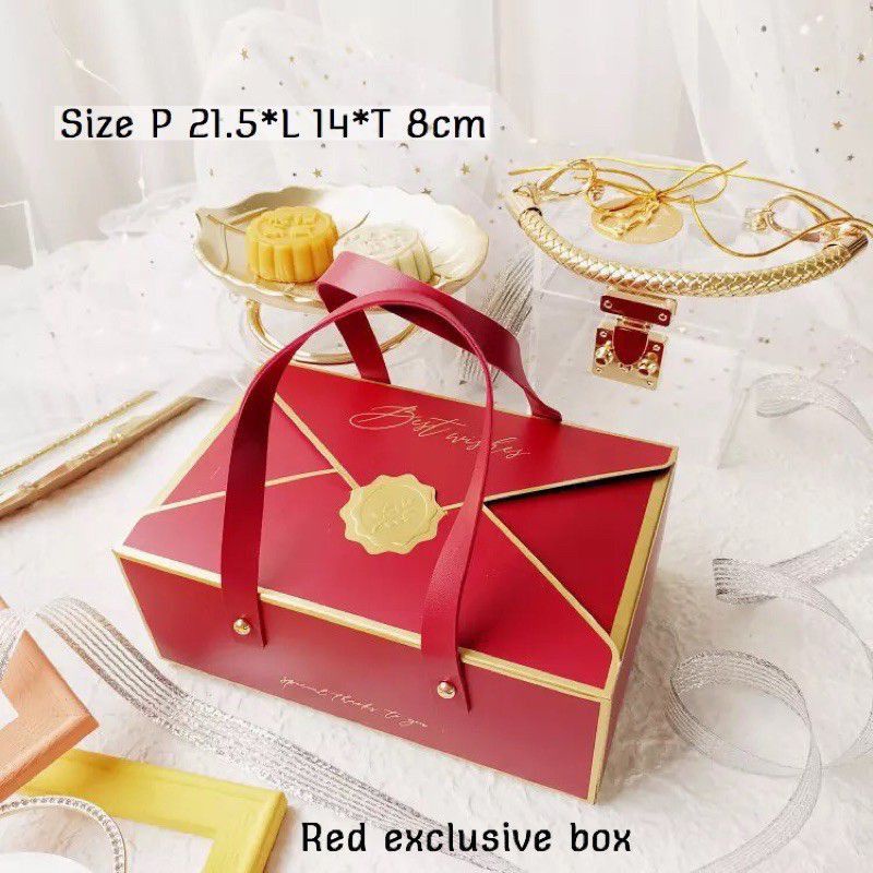 Exclusive cake box with handle  2