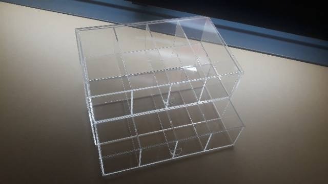  Acrylic Sunglasses Organizer