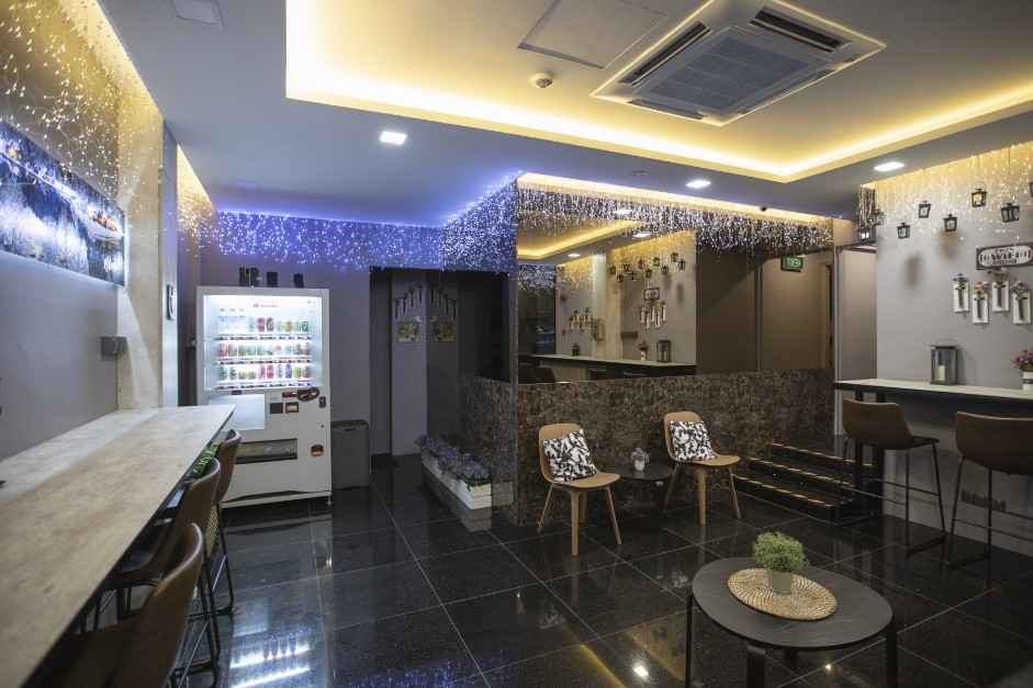 10 Rekomendasi Hotel Murah di Singapura Dekat dengan MRT Terbaik  3