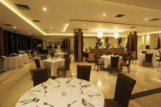 Pasar Baru Square Hotel Bandung 3
