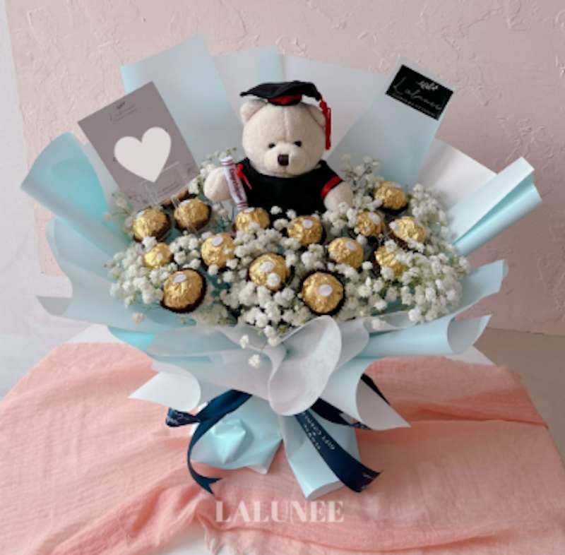 Buket Wisuda Coklat Ferero 3