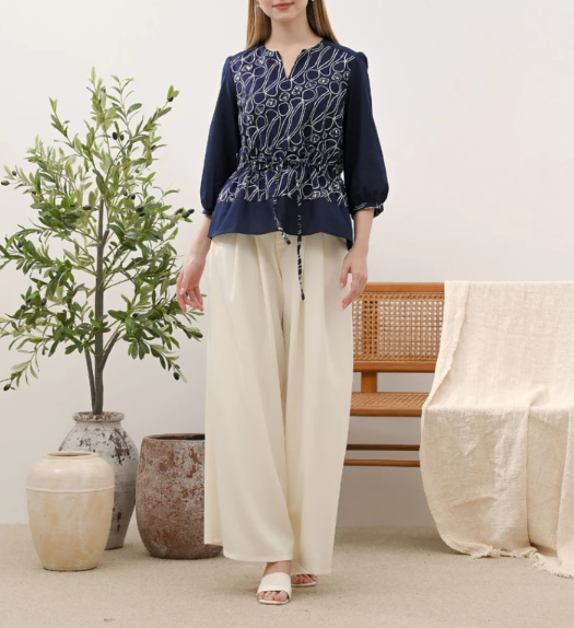 Nayara Namika Blouse Batik 2