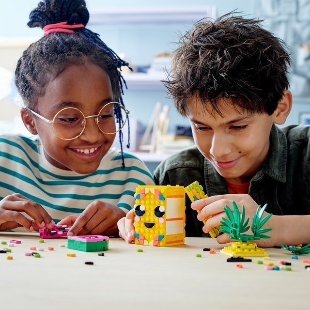 LEGO Dots Pineapple Pencil Holder 41906