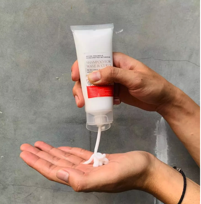 Akuna Indonesia  Akuna Botanical Shampoo for Wave & Curly