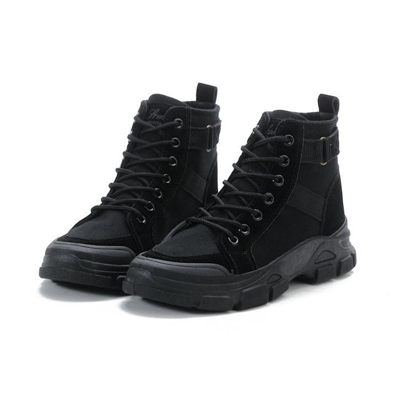 LUXUS Lizzy Boots 1