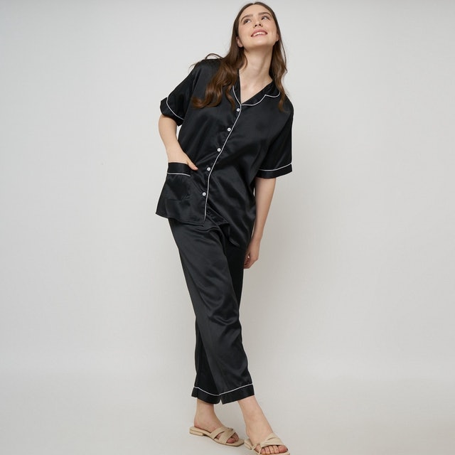 Tina.CP Piyama Wanita Jumbo Lengan Pendek Satin Polos