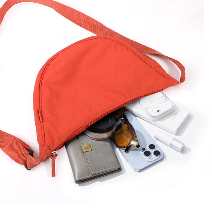 Voova Voova Tas Selempang Kanvas