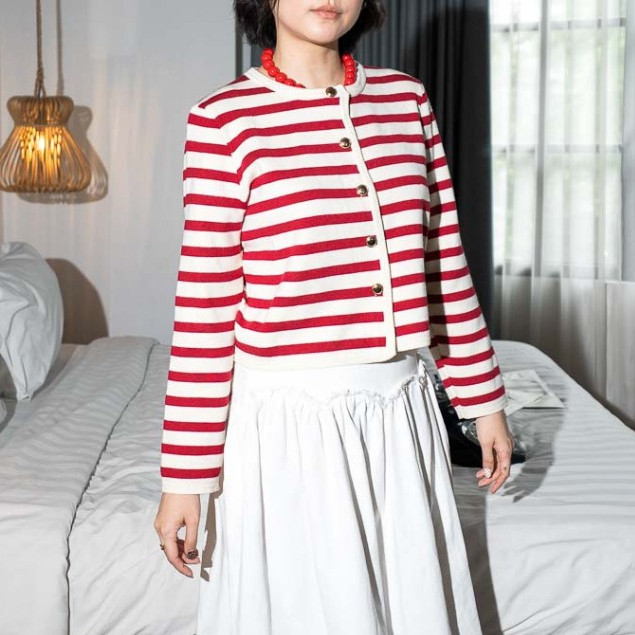  This is April Noelle Stripe Cardigan 