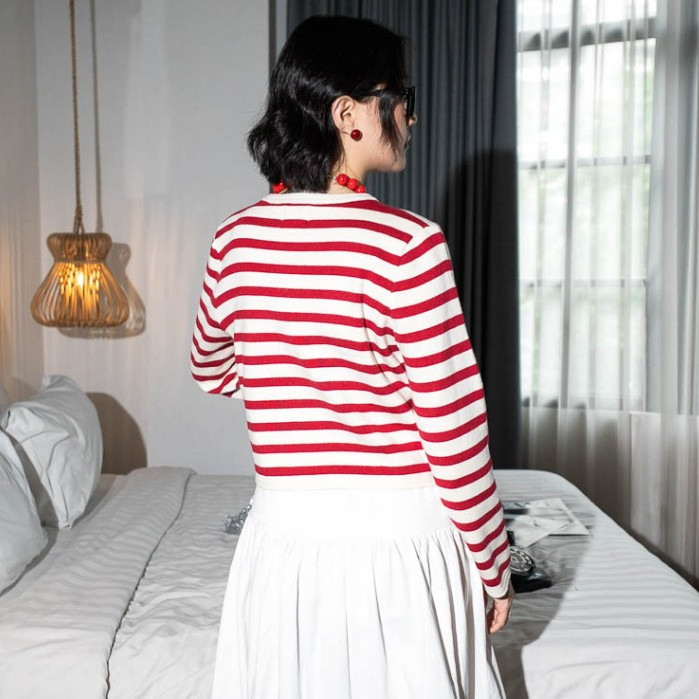  This is April Noelle Stripe Cardigan 