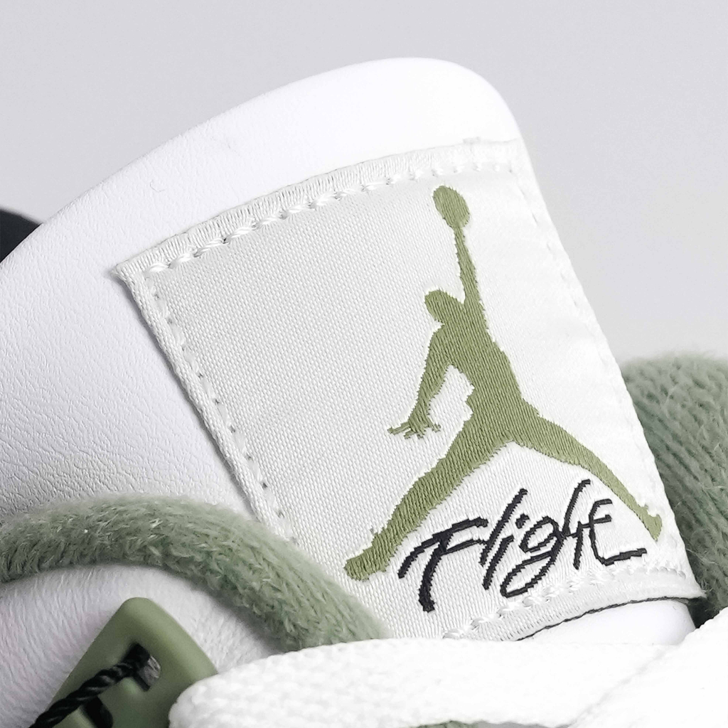 Air Jordan 4 Seafoam
