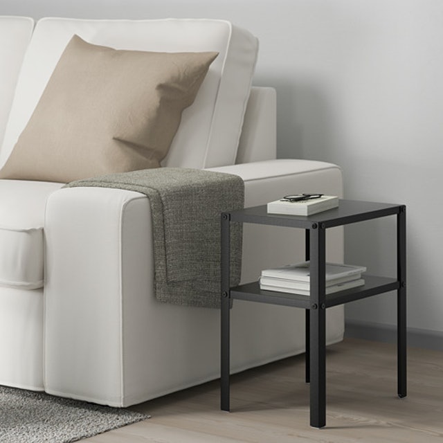 IKEA KNARREVIK Meja samping tempat tidur