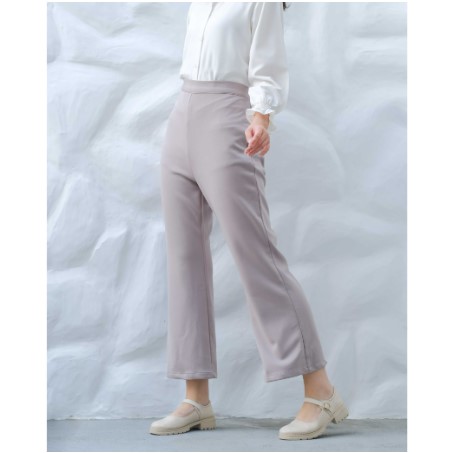 10 Rekomendasi Celana Model High Waist Terbaik  5