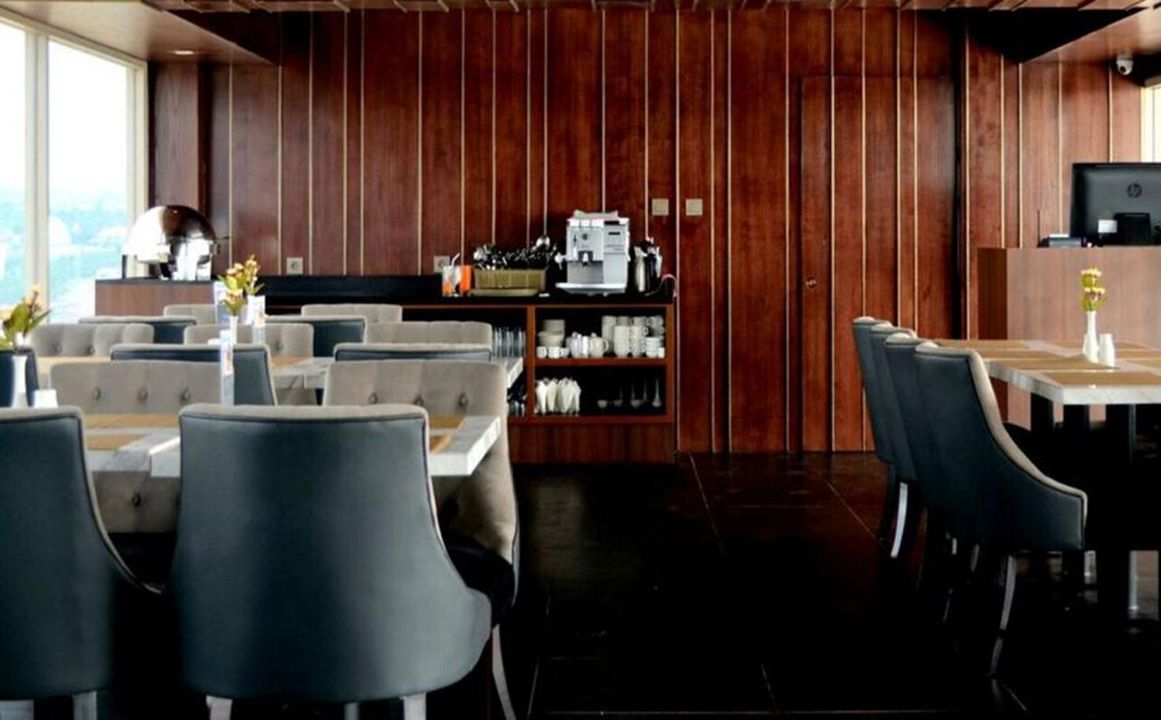 Pollux Properties Indonesia Louis Kienne Hotel Simpang Lima