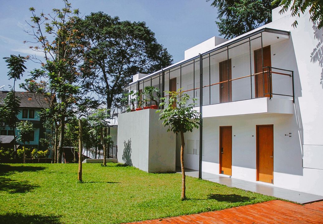 Maja Group Blackbird Hotel