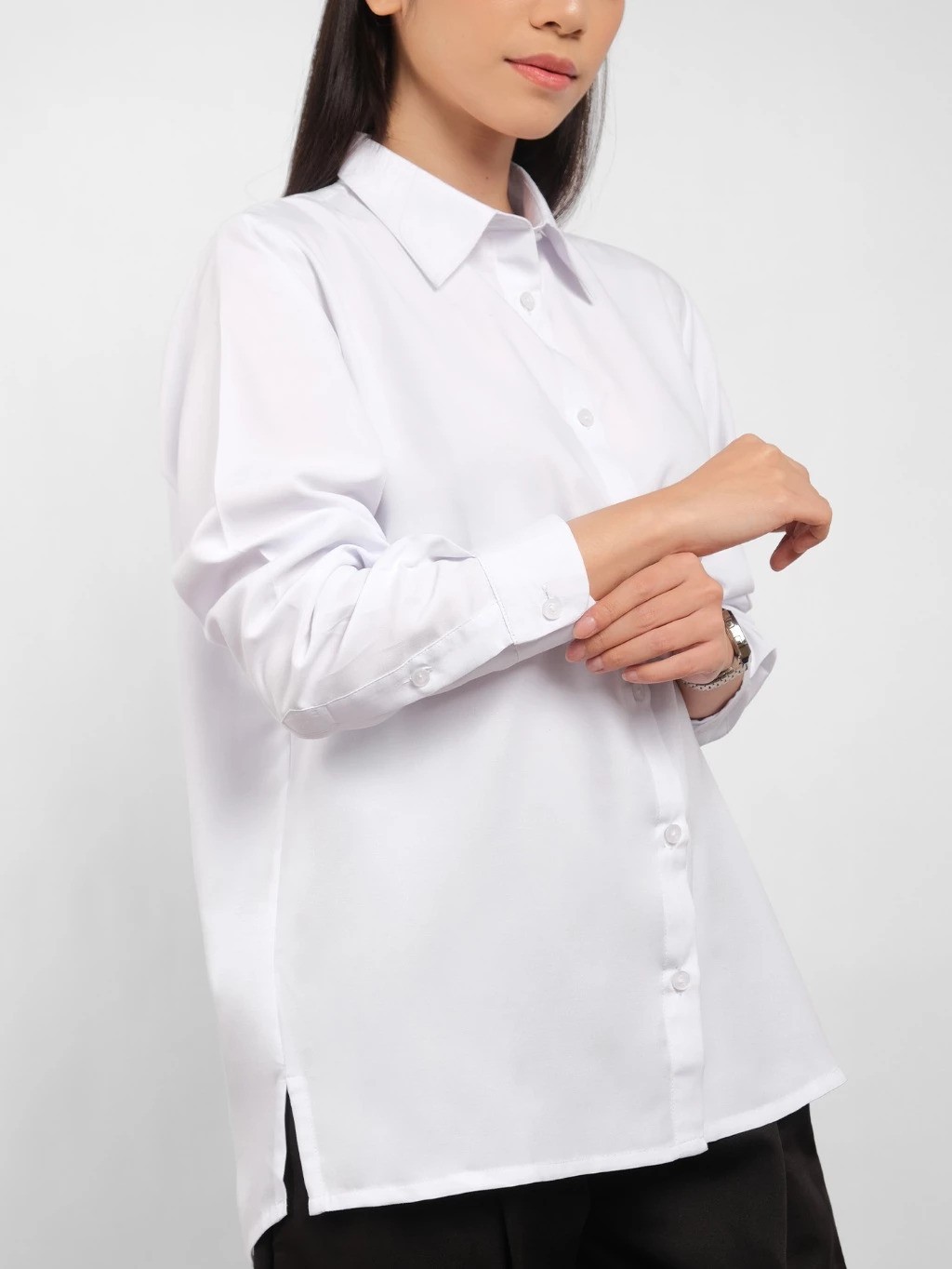 Thenblank Kreasi Indonesia  THENBLANK Everyday Shirt Broken White Kemeja Wanita