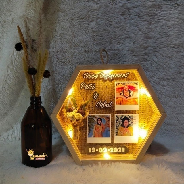 Frame Haxagonal Photo 3D 3